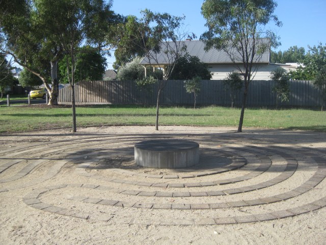labyrinth west footscray park