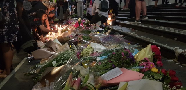 christchurch vigil ICV islamic council of victoria state library pray sing interfaith photos of the christchurch vigil candles flowers