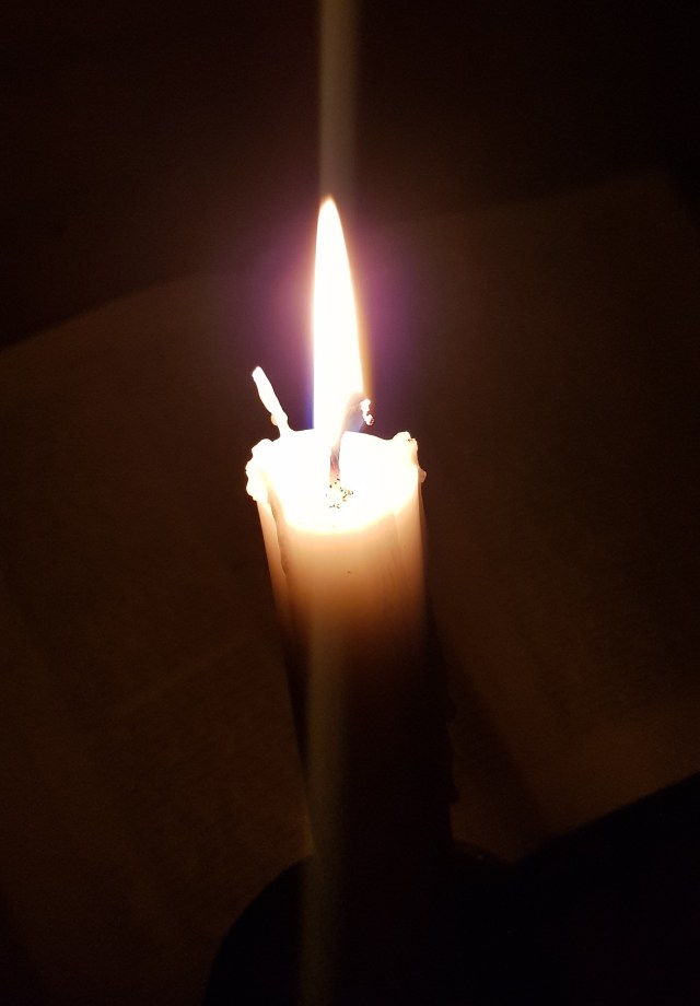 lit white candle maundy thursday itellyouarise