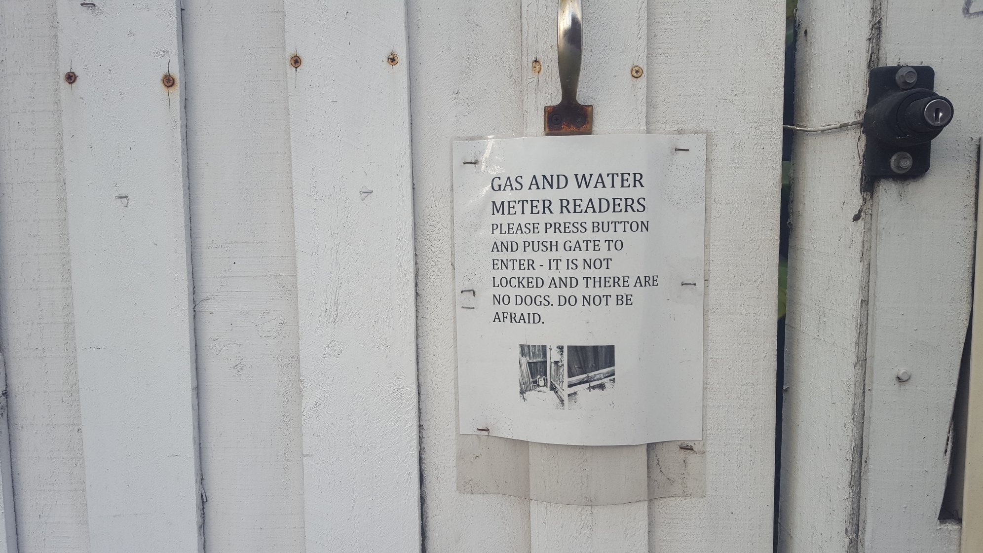 funny signs on gates for meter readers